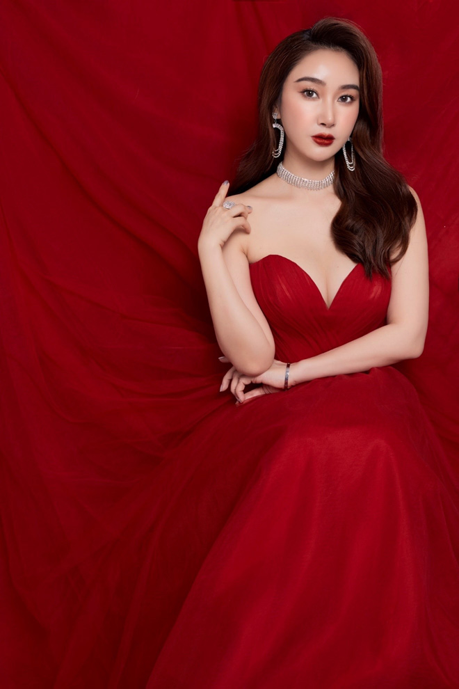Ms Queen Beauty - Jeon Jade kín đáo, ngọt ngào đón Noel trong bộ ảnh mới - 3