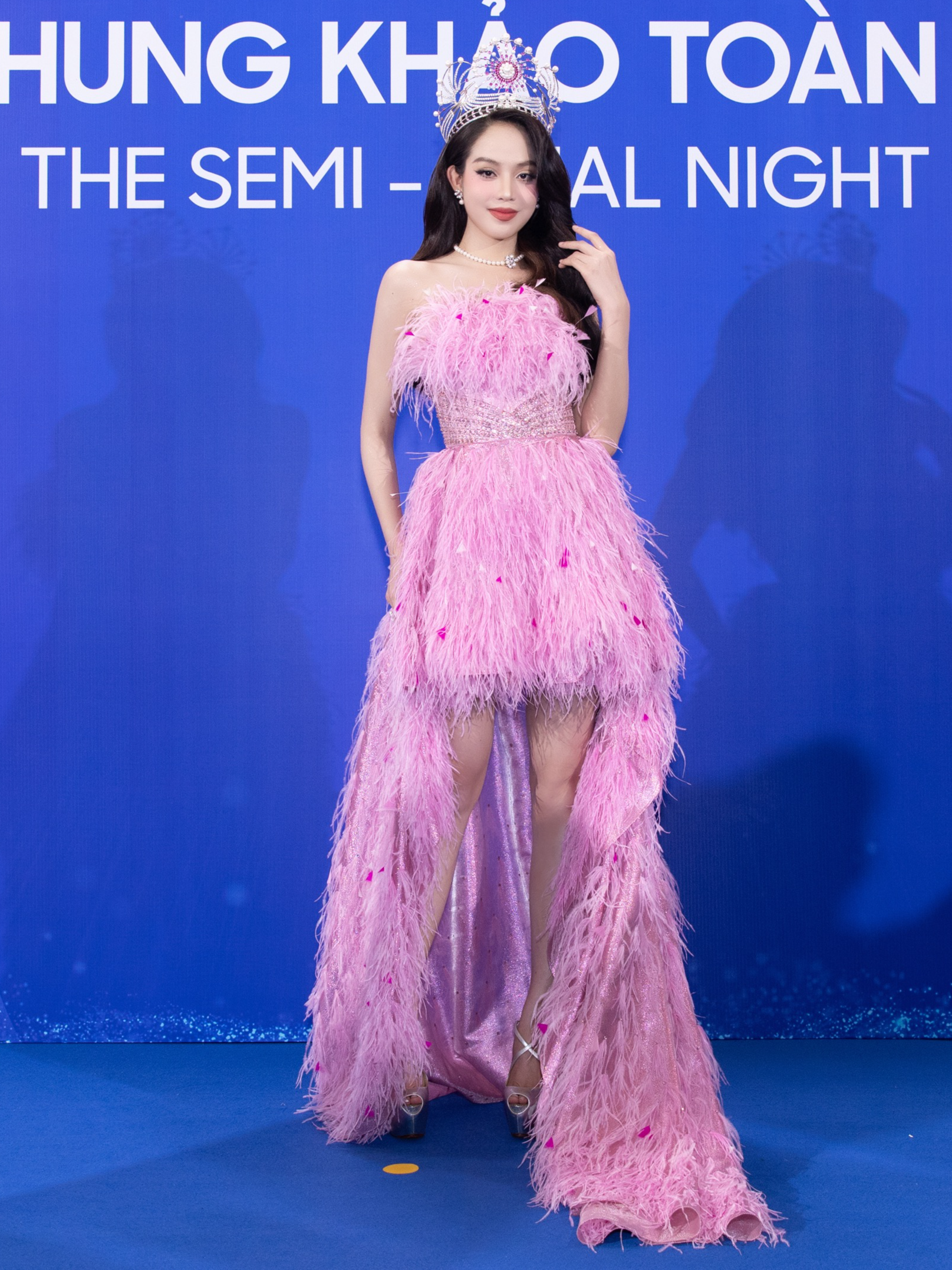 Hoa hậu Mai Phương, Bảo Ngọc... gợi cảm hút mắt tại thảm đỏ chung khảo Miss World Vietnam 2023 - Ảnh 10.