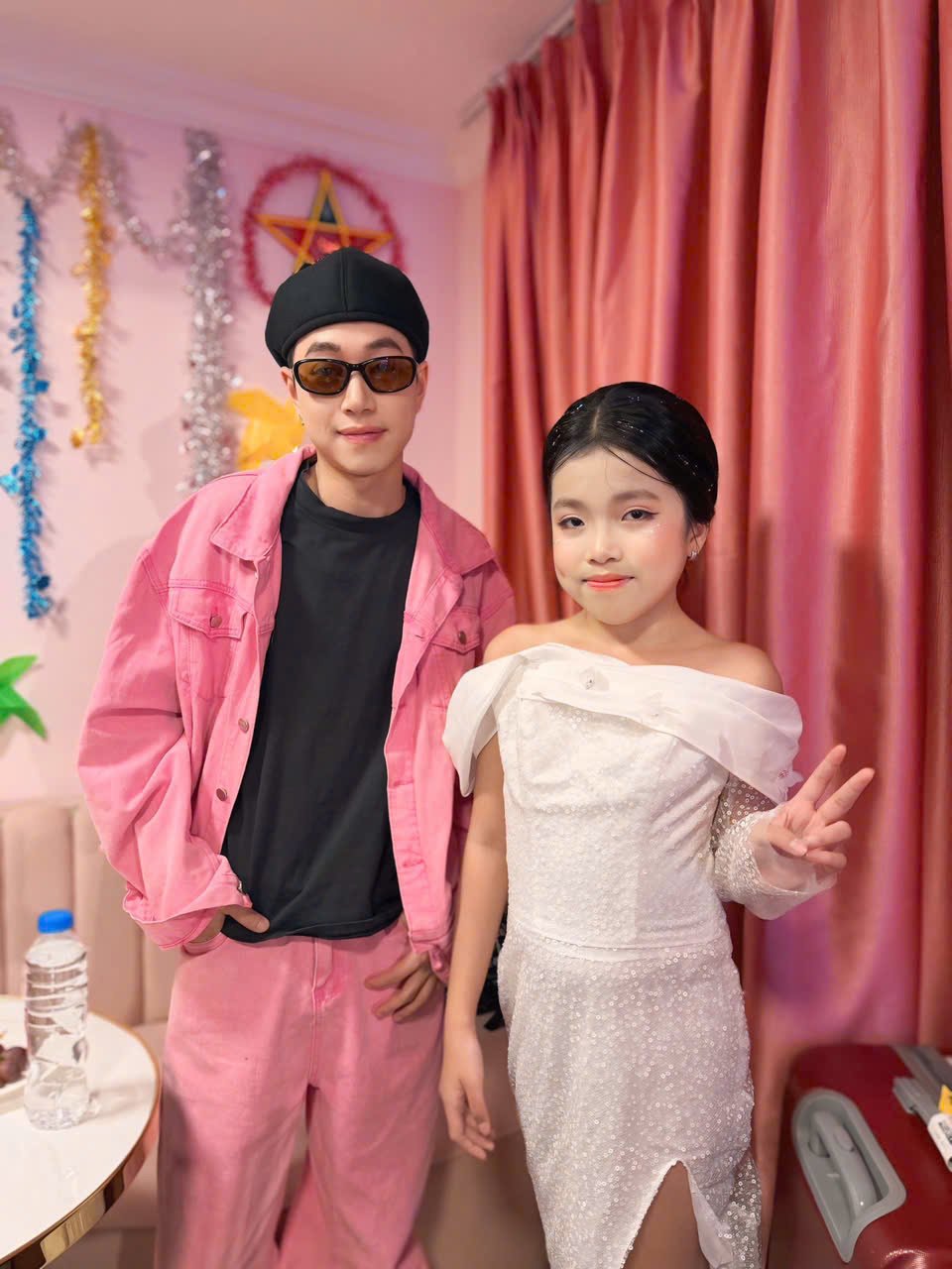 Khoảnh khắc đáng nhớ của Nhã Như bên rapper Double2T tại Thiên thần Quảng cáo Việt Nam 2026. Khoảnh khắc đáng nhớ của Nhã Như bên rapper Double2T tại Thiên thần Quảng cáo Việt Nam 2026.